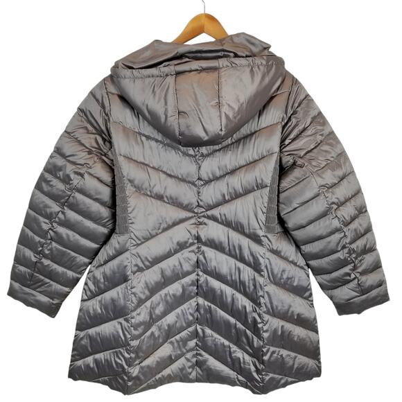 Lane Bryant Shirred Side Packable Puffer Jacket Coat Zip Front Hooded Size 18/20 - Picture 4 of 11